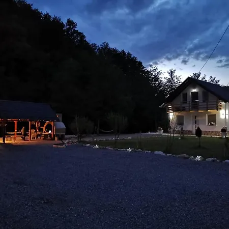 Otoka Josikovic 度假居 *