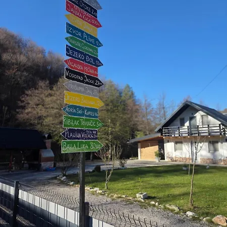 Otoka Josikovic Vakantiehuis Sipovo